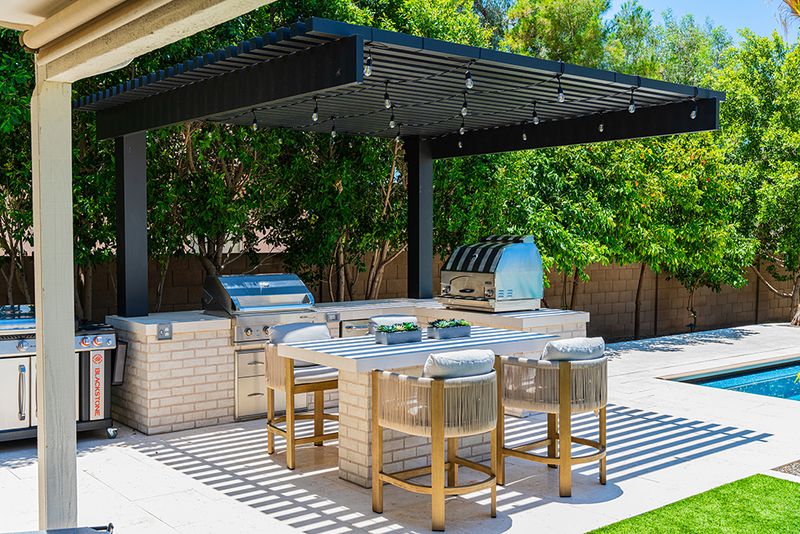 How Arizona's Outdoor Spaces Beat The Heat With Style - Decor Hint Outdoor Kitchens With Climate-Controlling Features