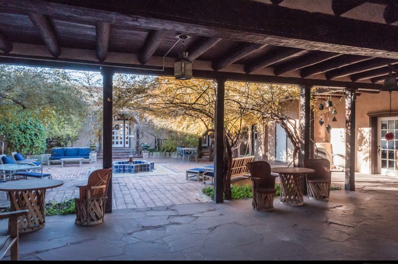 15 Terrace Designs From New Mexico That Keep Things Cool - Decor Hint Portal-Style Covered Patios
