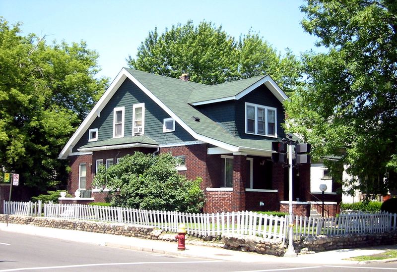 Bungalow/Craftsman