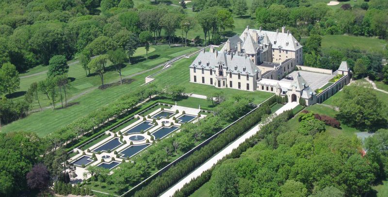 10 Biggest Houses That You Will Find In The US - Decor Hint Oheka Castle: Long Island's Grand Mansion