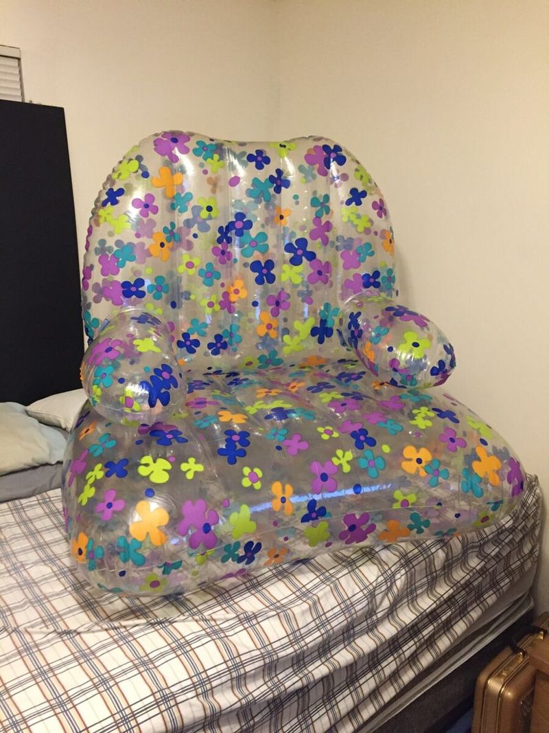 I've Seen These 10 Outdated Decor Choices Again And Again And These 5 Are The Worst Offenders - Decor Hint Inflatable Furniture
