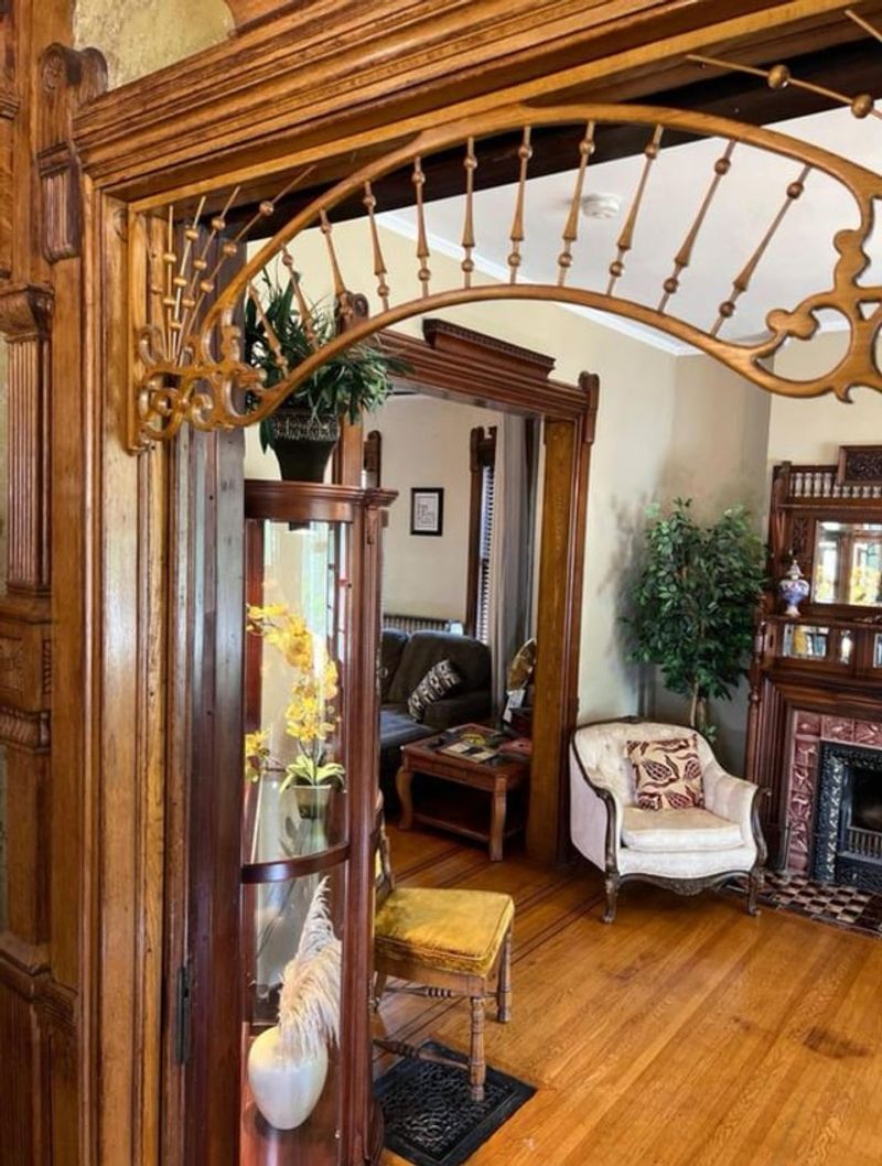 Victorian-Inspired Door & Window Frame Revivals