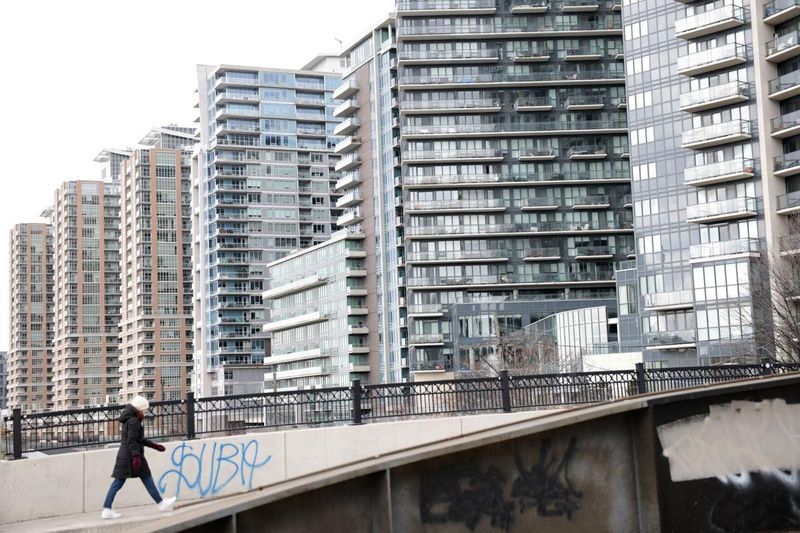 Outdated Condos With High HOA Fees