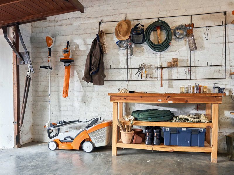 14 Clever Storage Tricks For Cleaning Up Your Backyard - Decor Hint Wall-Mounted Tool Racks