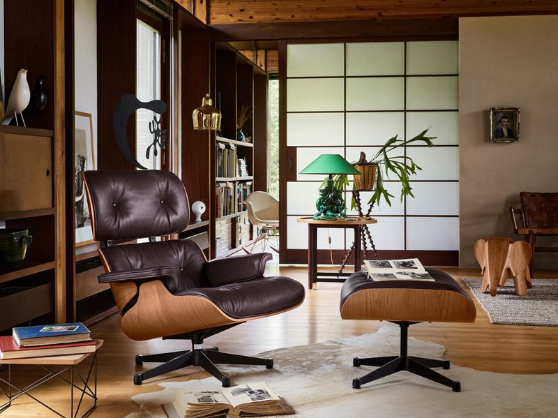 Thinking Of Selling Grandma's Antiques? Here Are 22 Things That Could Be Worth Thousands - Decor Hint Mid-Century Modern Furniture