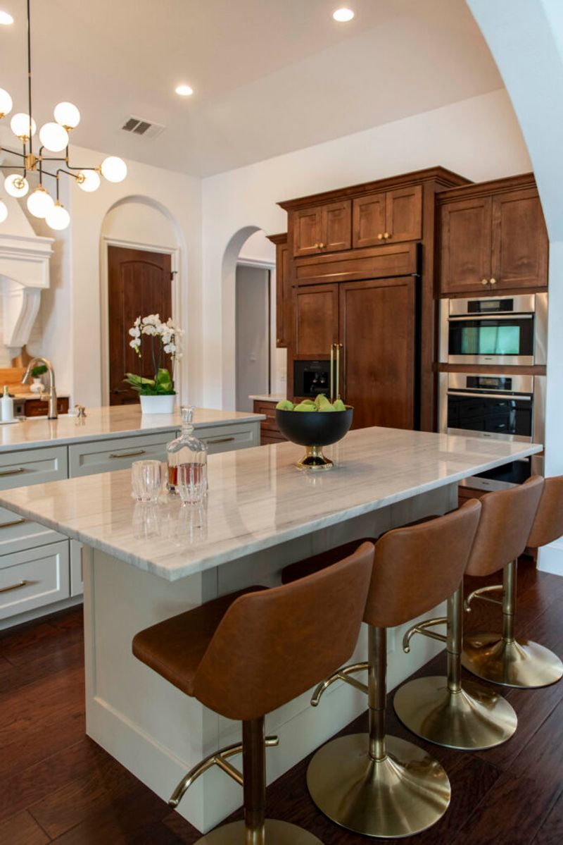 11 Perfect Kitchen Color Combos And 3 That Might Ruin Your Appetite - Decor Hint Warm Taupe & Terracotta