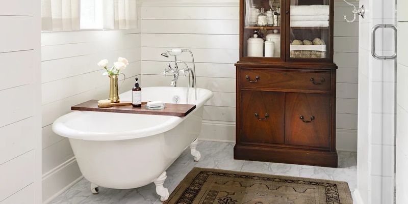 5 Classic Features In Chambersburg Homes That Are Becoming Popular Again And 7 That Never Went Out Of Style - Decor Hint Clawfoot Tubs Making a Splash Again