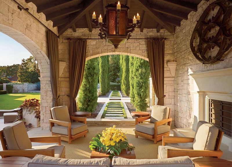 10 Timeless Decorating Styles You'll Still Find In Texas Homes - Decor Hint Spanish Colonial Revival