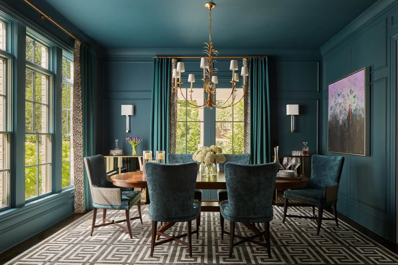 11 Sherwin-Williams Paint Colors Favored By Georgia Homeowners - Decor Hint Naval: Georgia's Bold Blue Obsession