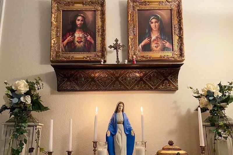 10 Things You'll Usually Find Missing When Home Stagers Prep A House For Sale - Decor Hint Religious and Political Items