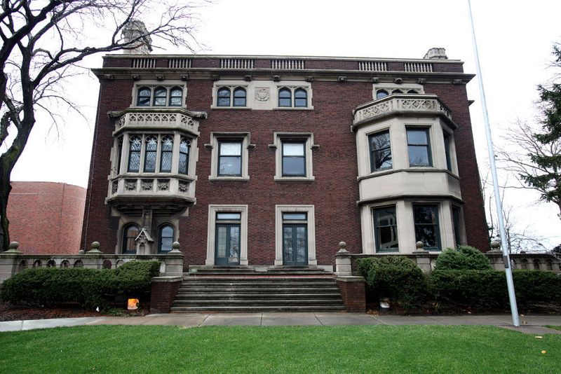 17 Industrial-Era Mansions In Ohio That Became Ghostly Reminders - Decor Hint The Samuel Mather Mansion (Cleveland)