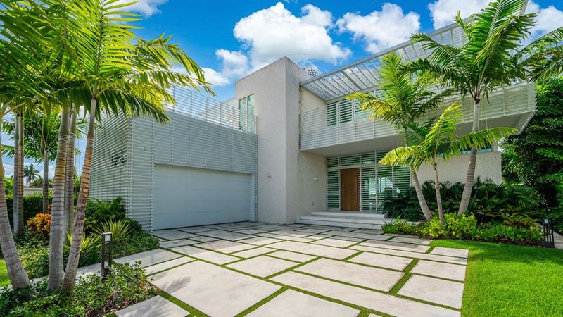 These 23 Mansions Are Breaking Price Records Especially In Beverly Hills And Miami - Decor Hint Miami Design District