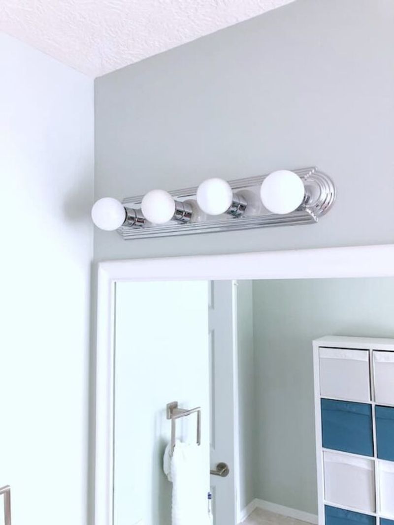 Stagers Share 13 Mistakes That Make Your Home Look Cheap (Plus What Makes It Look Bad On Top Of That) - Decor Hint Outdated Light Fixtures