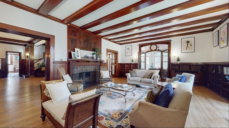 A 1904 Chicago Collegiate Gothic Gem With Coach House, Restored Marble And Historic Charm - Decor Hint Modern Amenities