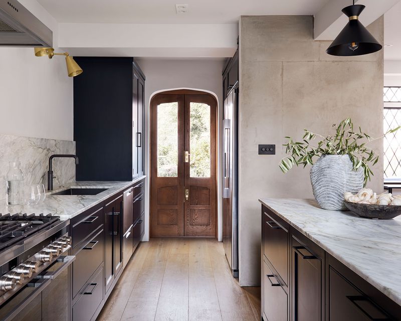 Dark, Cramped Kitchens Have Lost Their Flavor