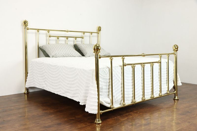 The Window To Get These High-Value Vintage Pieces Is Closing Here's Where To Find Them In Time - Decor Hint Early 20th‑century brass bed frames