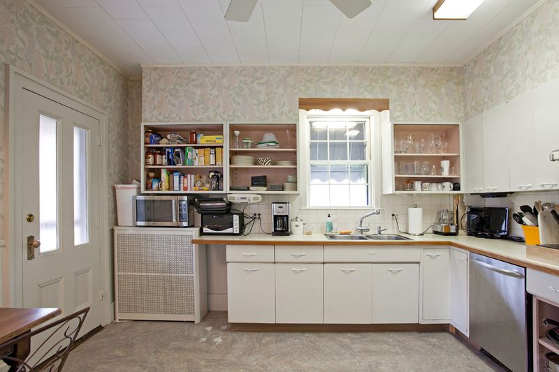 Pantry-Free Food Storage Chaos