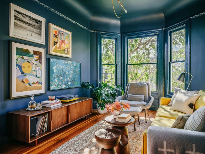 8 Weekend Renovation Ideas Favored By DIY Enthusiasts In San Francisco - Decor Hint Accent Wall Painting