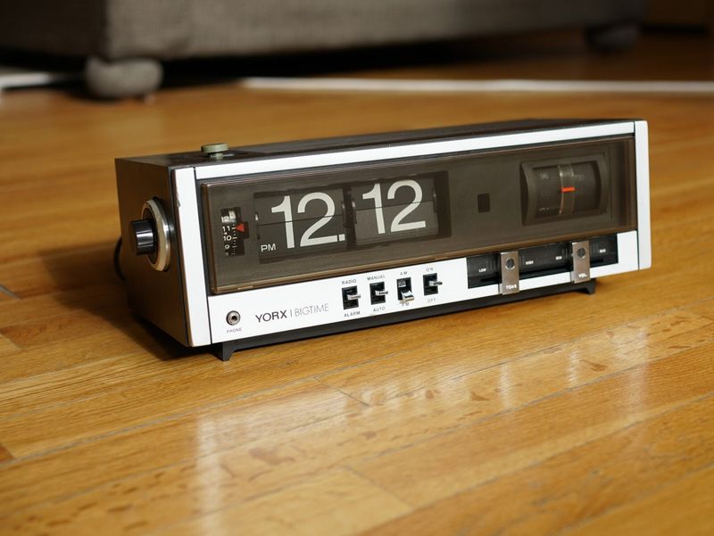 12 Iconic Home Items From The 70s That Might Still Be In Your Attic - Decor Hint Retro Alarm Clocks