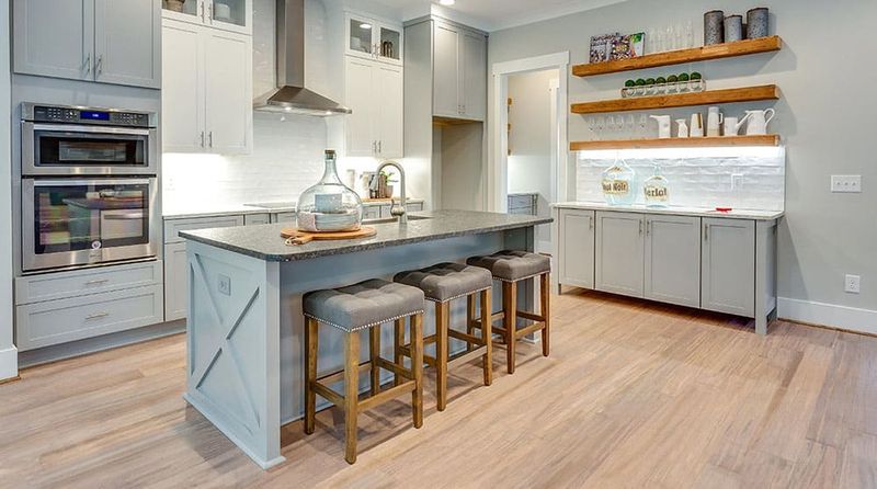 16 Kitchen Flooring Styles Worth Exploring In 2025 Plus 5 Expert-Recommended Picks - Decor Hint Bamboo Flooring