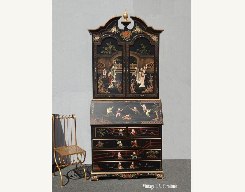 24 Antiques Designers Never Pass Up - Decor Hint Chinoiserie Cabinets