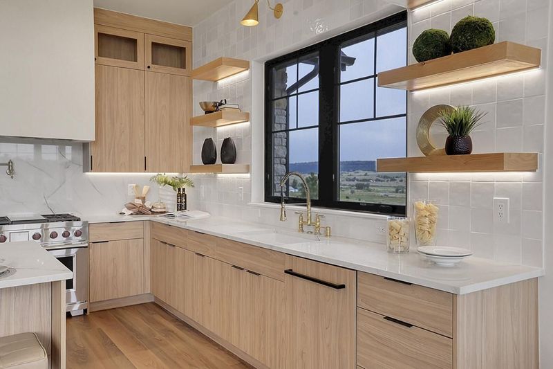 10 Features That Cheapen Your Colorado Kitchen (And 10 That Add Instant Class) - Decor Hint Locally Sourced Materials