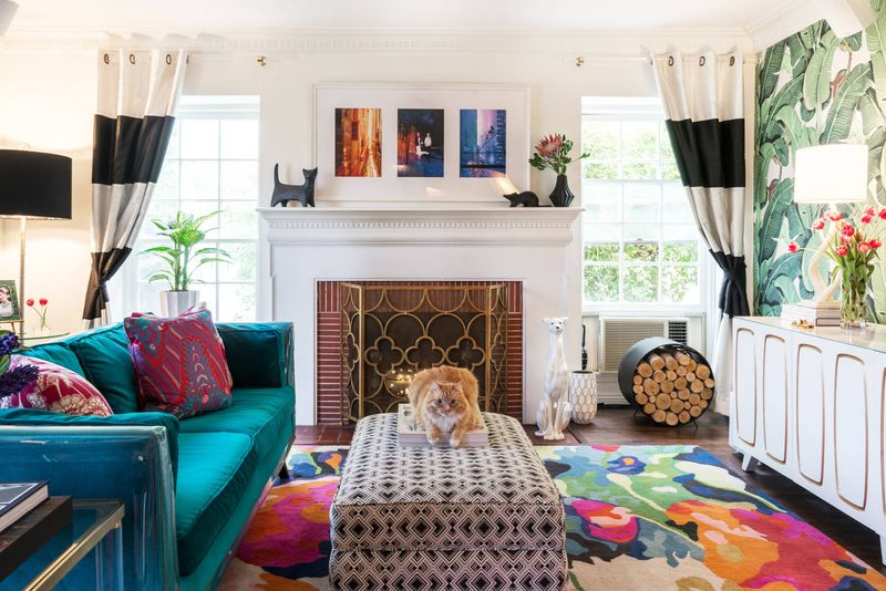 12 Quick Styling Updates from Los Angeles Homes That Instantly Elevate a Room - Decor Hint Introduce Pops of Color