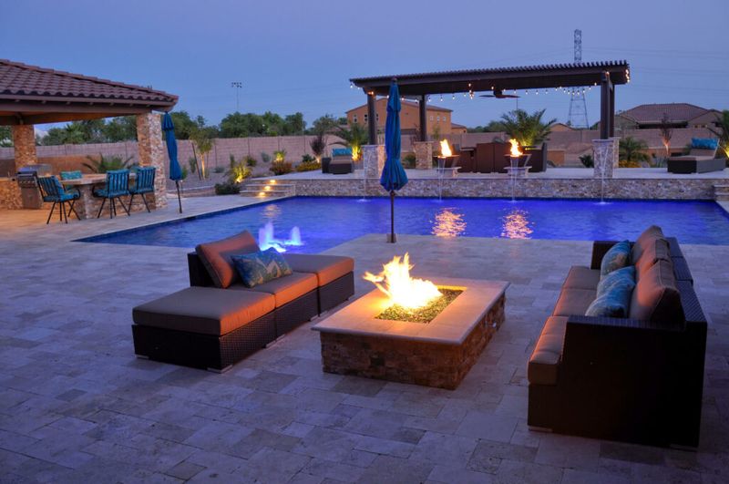 9 Solid Desert-Friendly Ideas - And 6 That Take Arizona Exteriors Even Further - Decor Hint Outdoor Living Rooms With Fire Features
