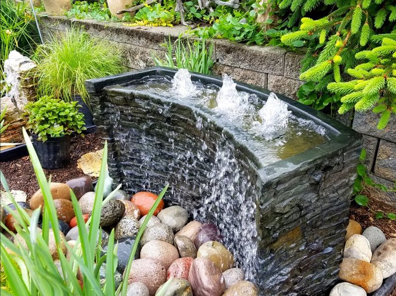 15 Top Tips For Creating Your Dream Backyard - Decor Hint Incorporate Water Features