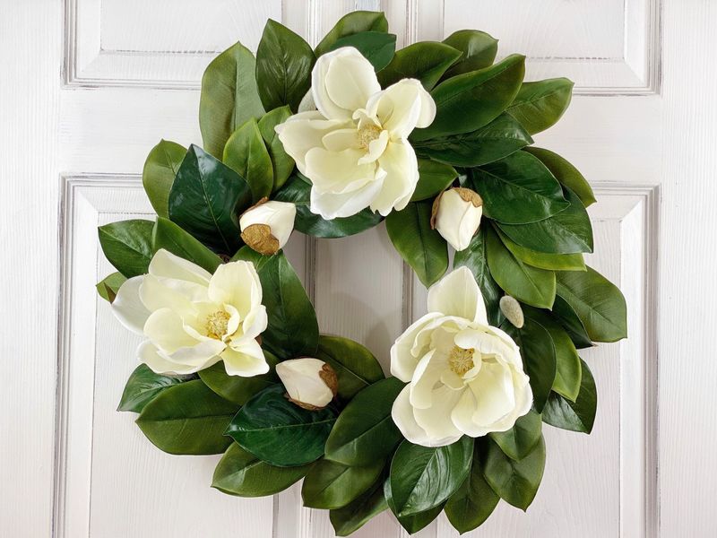 Too Much Southern Charm? 5 Overdone Georgia Decor Ideas, And 6 That Just Don't Work Anymore - Decor Hint Fake Magnolia Wreaths