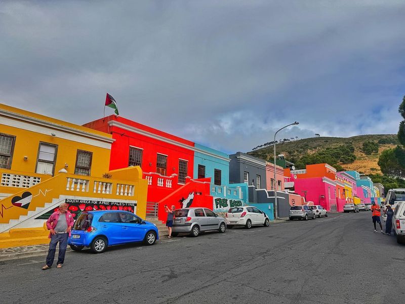 We've Tracked Down The Most Colorful Homes In The World - Decor Hint Bo-Kaap's Rainbow Row in Cape Town