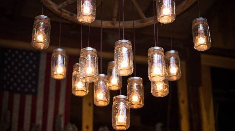 Alabama's Favorite Rustic Decorating Trends That Stand The Test Of Time - Decor Hint Mason Jar Lighting Fixtures