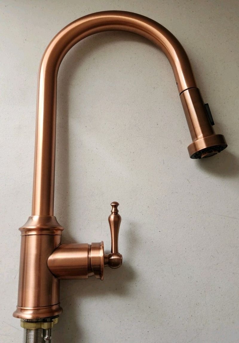 15 Farmhouse Trends Ohioans Will See Again In 2025 Plus 5 Already Taking Over - Decor Hint Copper Kitchen Hardware