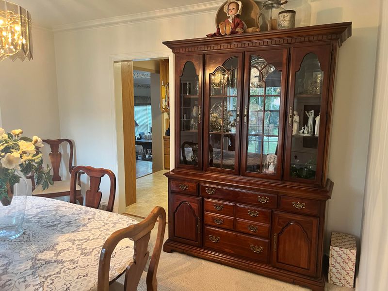 20 Dining Room Features That Are Always Eyesores, According To Experts - Decor Hint Cluttered China Cabinets