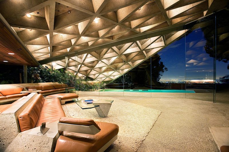 Modern Masterpieces: 12 Concrete Homes Around The World - Decor Hint The Sheats-Goldstein Residence in Los Angeles