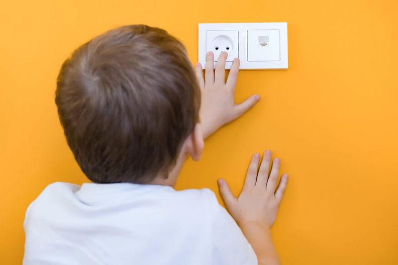 15 Common Things Your Living Room Definitely Does Not Need And 6 That Should Never Be Used - Decor Hint Uncovered Electrical Outlets
