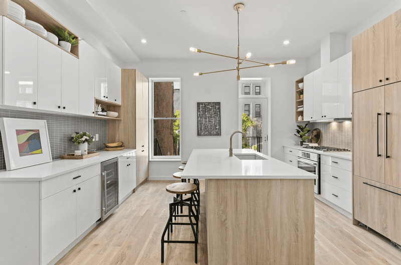 Say Goodbye To These Fading Kitchen Trends Missouri Homeowners Are Leaving Behind, Plus Timeless Styles That Always Impress - Decor Hint Closed-Off Kitchen Layouts Are Breaking Down Barriers