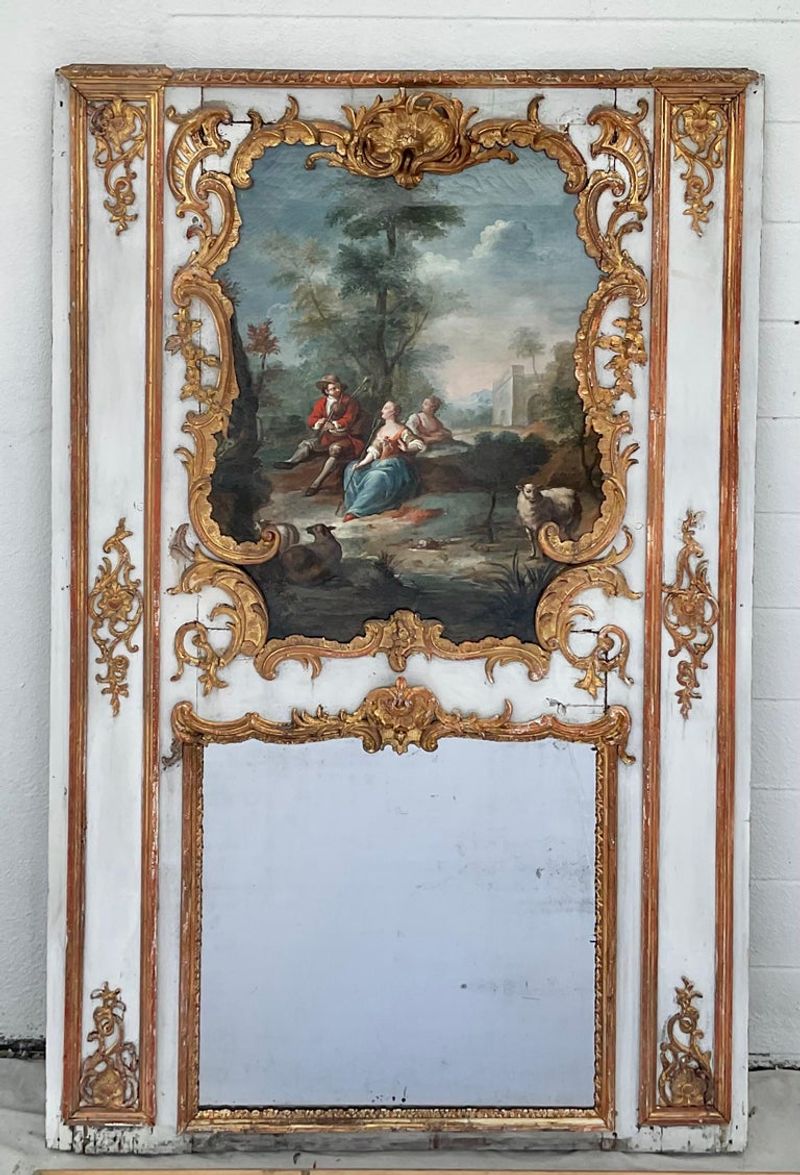 French Country Decor Is Back But Only These Antiques Are Worth It - Decor Hint Distressed French Mirrors