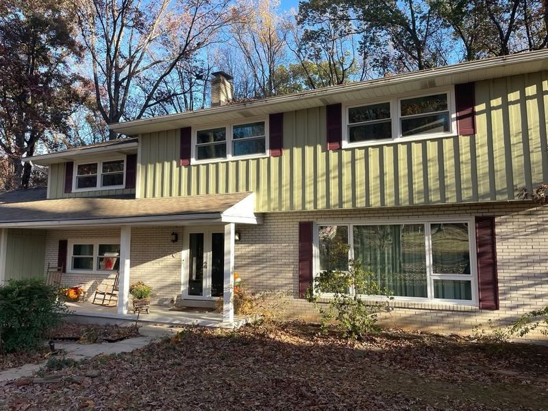 17 American Home Styles That Will Be Considered Obsolete By 2030 - Decor Hint Energy-Inefficient Design Without Smart Features