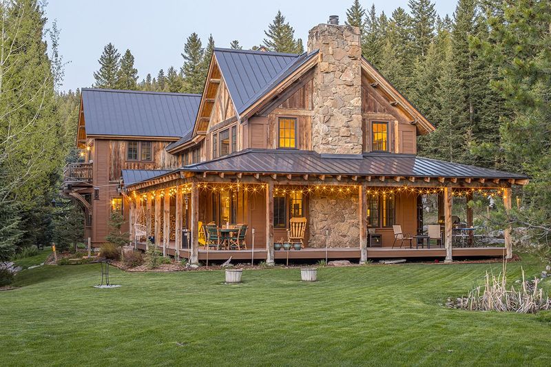 2025's Take On 8 Rustic Exterior Styles From Montana Lodges You'll Want To Try - Decor Hint Expansive Wraparound Porches And Decks