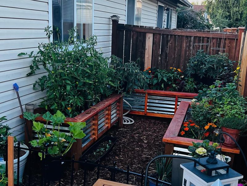 These 20 Garden Decor Ideas Are The Little Details That Will Make The Biggest Difference In Your Outdoor Space - Decor Hint Repurposed Ladder Plant Stand