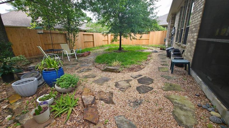 5 Things That May Affect Your Backyard's Appeal - Decor Hint Overgrown or Neglected Landscaping