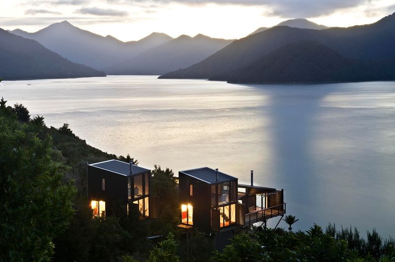 12 Beautiful Homes Sitting On The World's Best Lakes - Decor Hint Contemporary Treehouse on Lake Wakatipu, New Zealand
