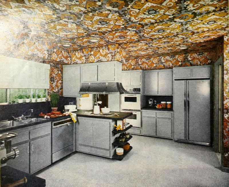 29 Kitchen "Icks" That Immediately Turn Off Homebuyers, According to Interior Designers - Decor Hint Excessive Wallpaper