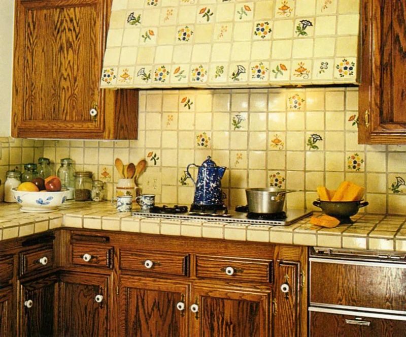 16 Home Accessories That Instantly Date Your Space - Decor Hint Tiled Countertops