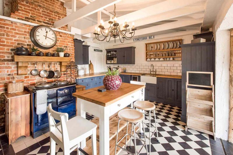 22 Costly Home Renovations That You Should Avoid - Decor Hint Over-The-Top Kitchen Customizations