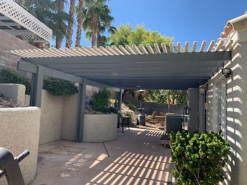 7 Ways Las Vegas Homes Adapt Exterior Design To Desert Conditions - Decor Hint Strategic Shade Structures