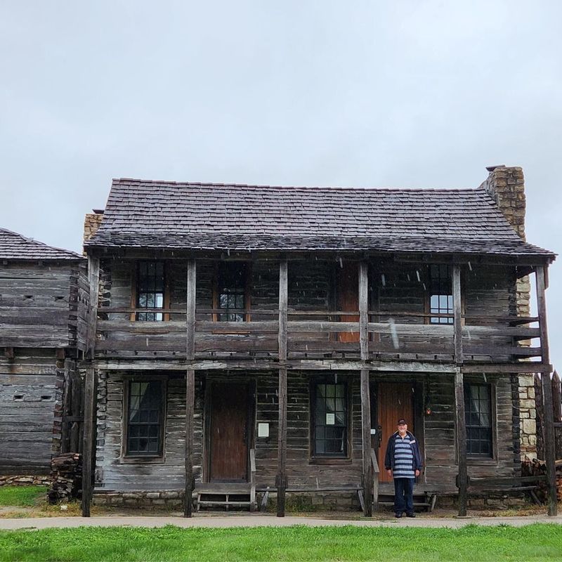 16 Frontier Mansions In Missouri That Are Now Bare Foundations - Decor Hint Anderson House