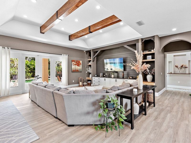 17 Home Décor Trends On Their Way Out - Decor Hint Gray Everything Fading Away