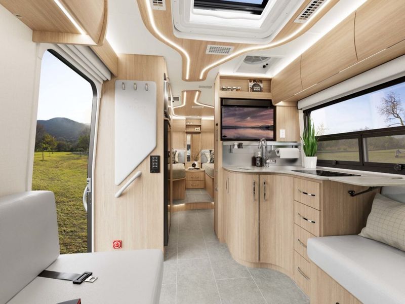 Leisure Travel Vans Unity